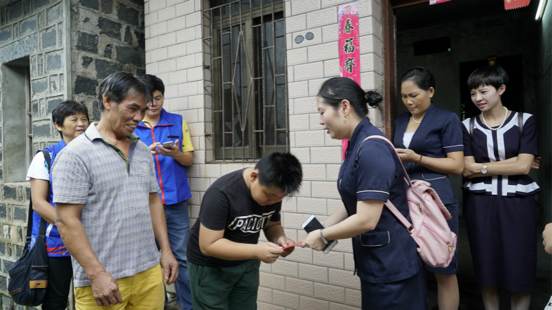 圆梦天使 情暖童心 ——香港红瑞集团“圆梦天使”公益活动走进龙泉